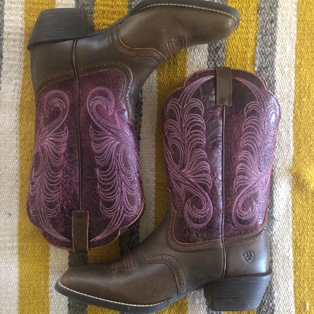* Women’s Ariat Boots Brand New *